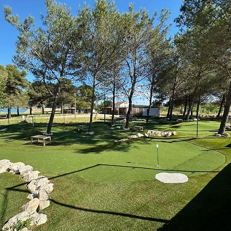 Camping Vransko Jezero - Crkvine Pakoštane Buitenkant foto