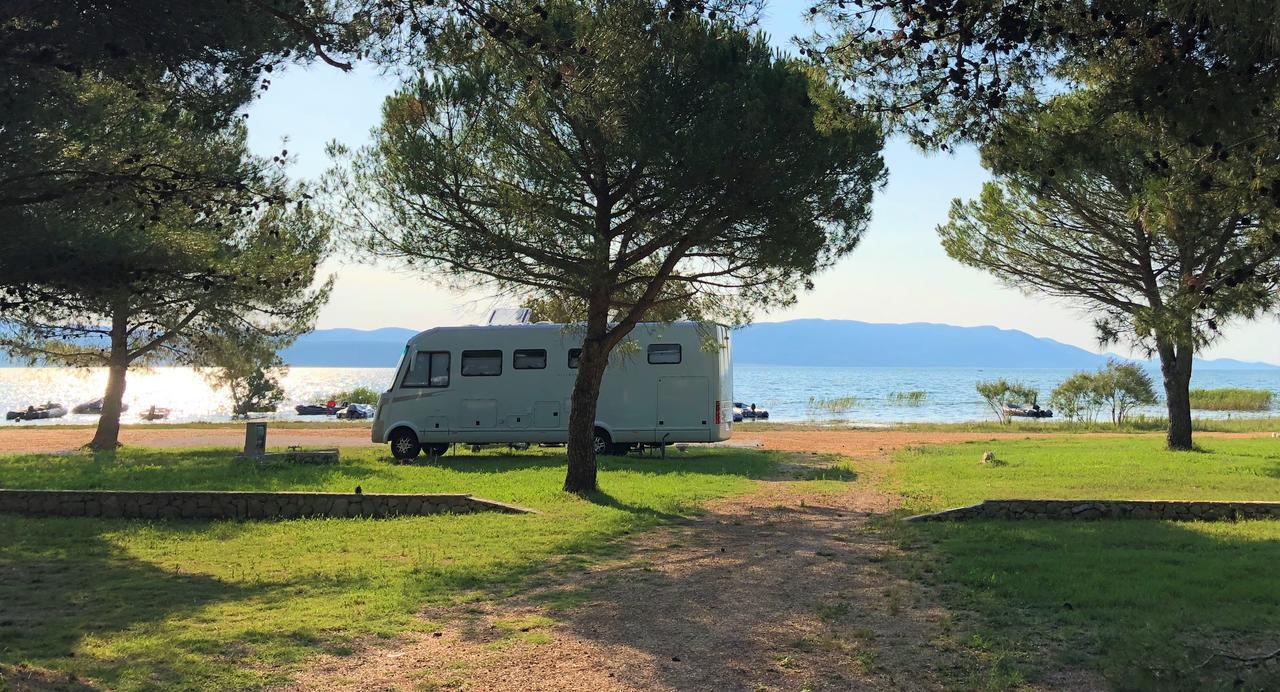 Camping Vransko Jezero - Crkvine Pakoštane Buitenkant foto